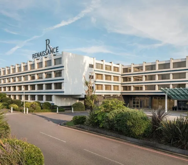 Renaissance London Heathrow Hotel